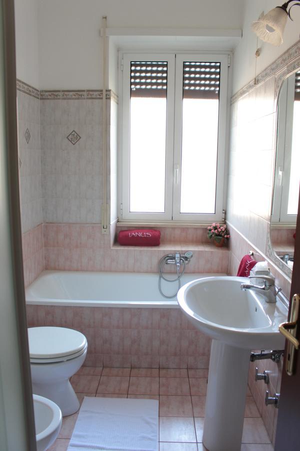 Ianus Guest House Roma Dış mekan fotoğraf